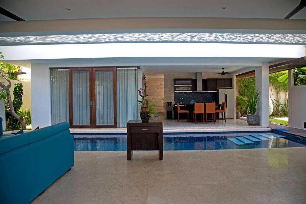 Indi Villas - The Bhadra Villa スミニャック エクステリア 写真